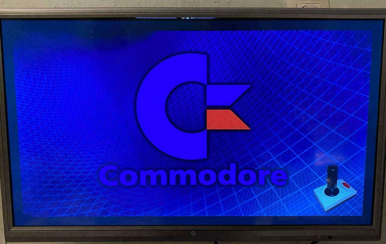 64 GB MicroSD Card Deluxe Commodore Amiga Games for Raspberry Pi 4