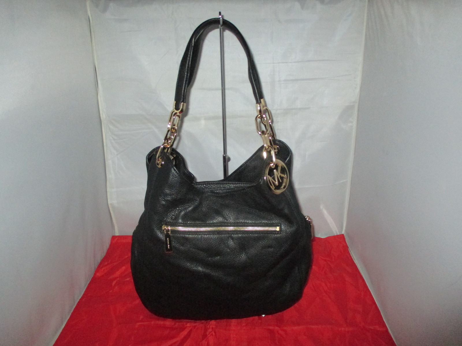 lillie signature large chain shoulder tote