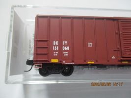 Micro-Trains # 02500226 BKTY 50' Rib Side Box Car Single Door # BKTY 151068 (N) image 3