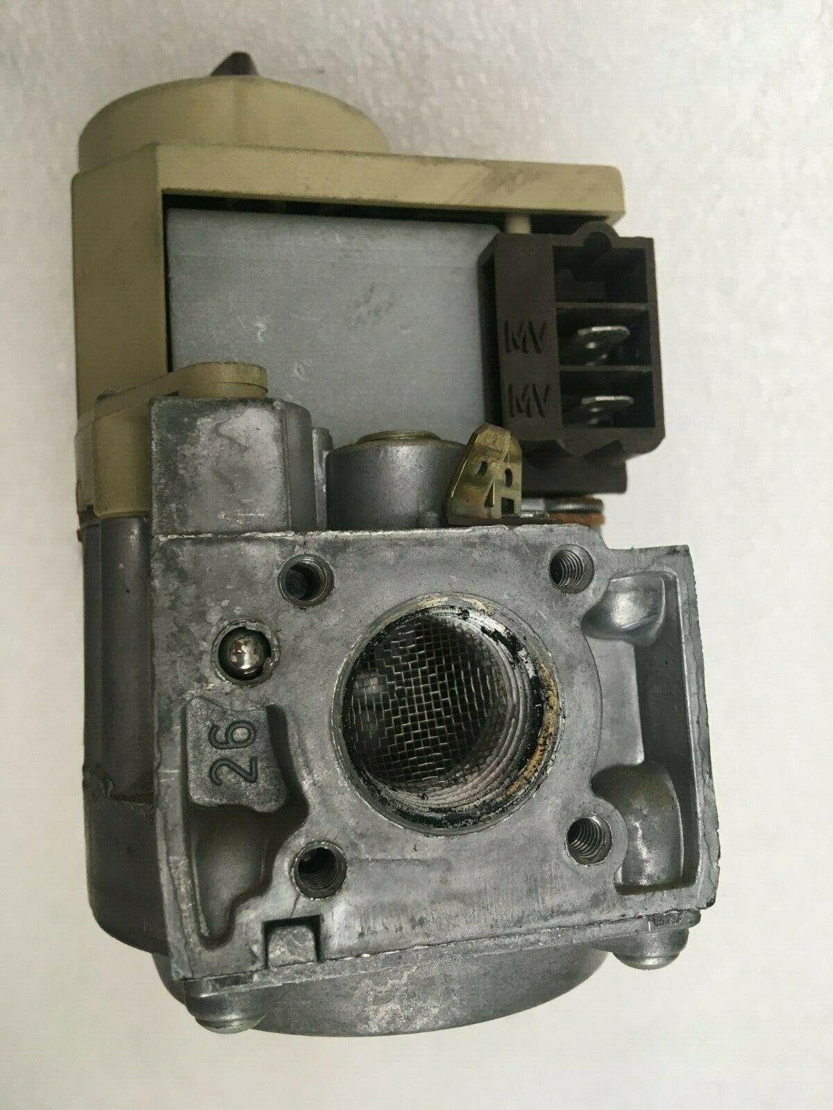 Honeywell VR8205H8016 Furnace Gas Valve 602286601 used FREE shipping