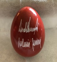 TRUMP 2019 WHITE HOUSE RED EASTER EGG + EAGLE SEAL MAGNET SIGNATURE PRES... - $20.32