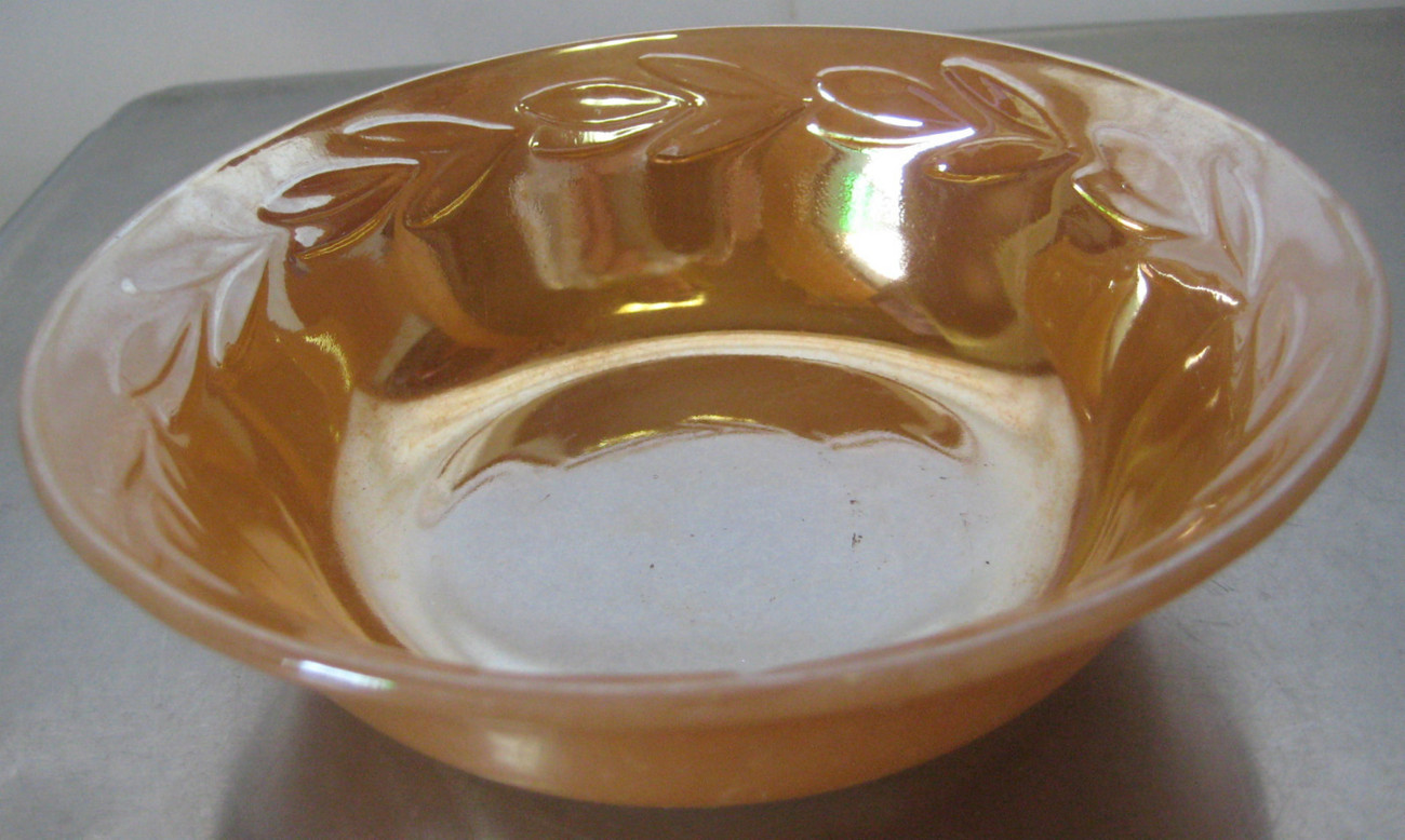 Fire King Oven Ware Glass Peach Lustre Laurel 4 3/4" Fruit Bowl Copper