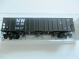 Micro-Trains # 10800421 Norfolk & Western 100-Ton 3-Bay Hopper with Coal Load (N image 1