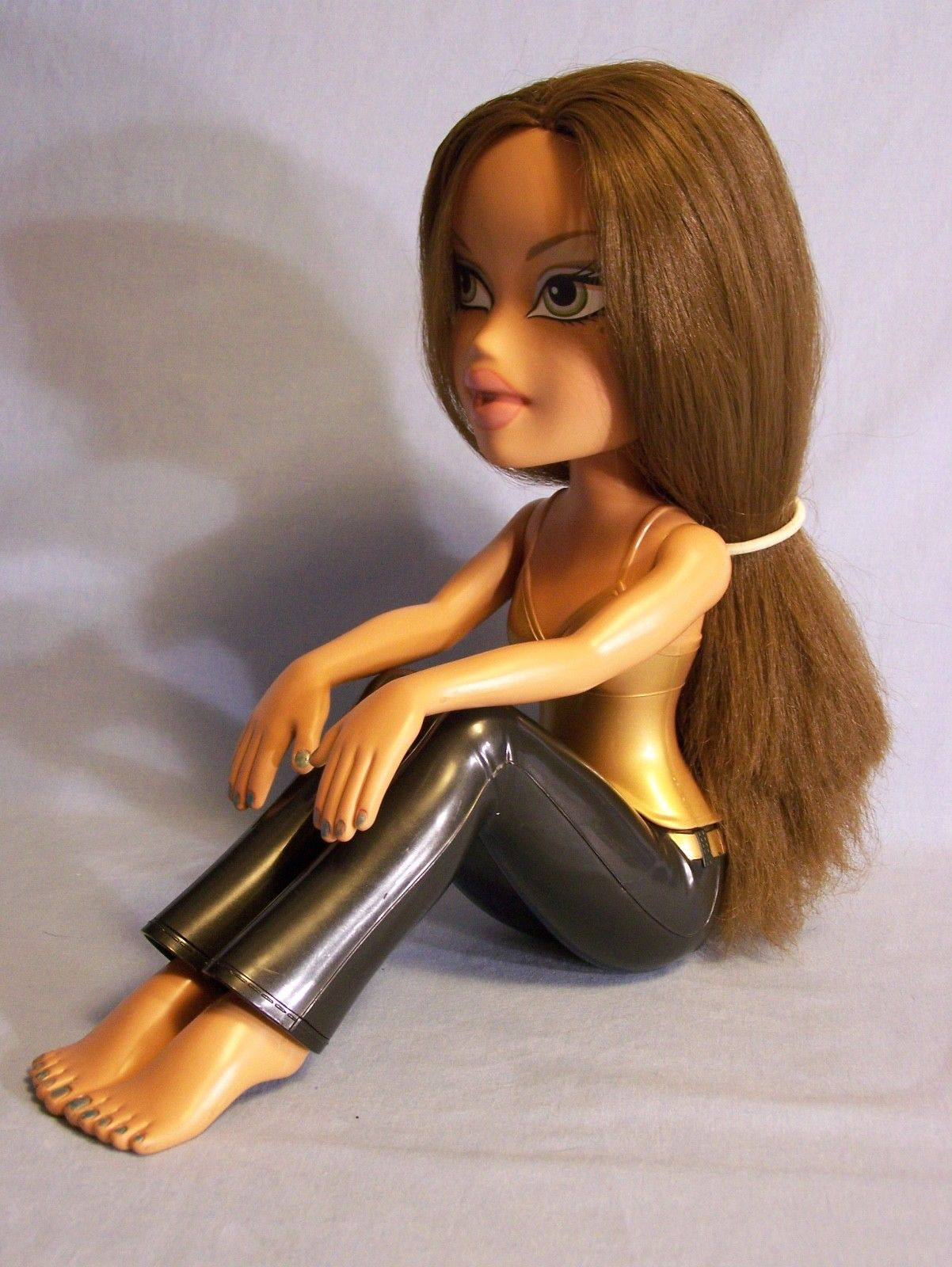 24 bratz doll