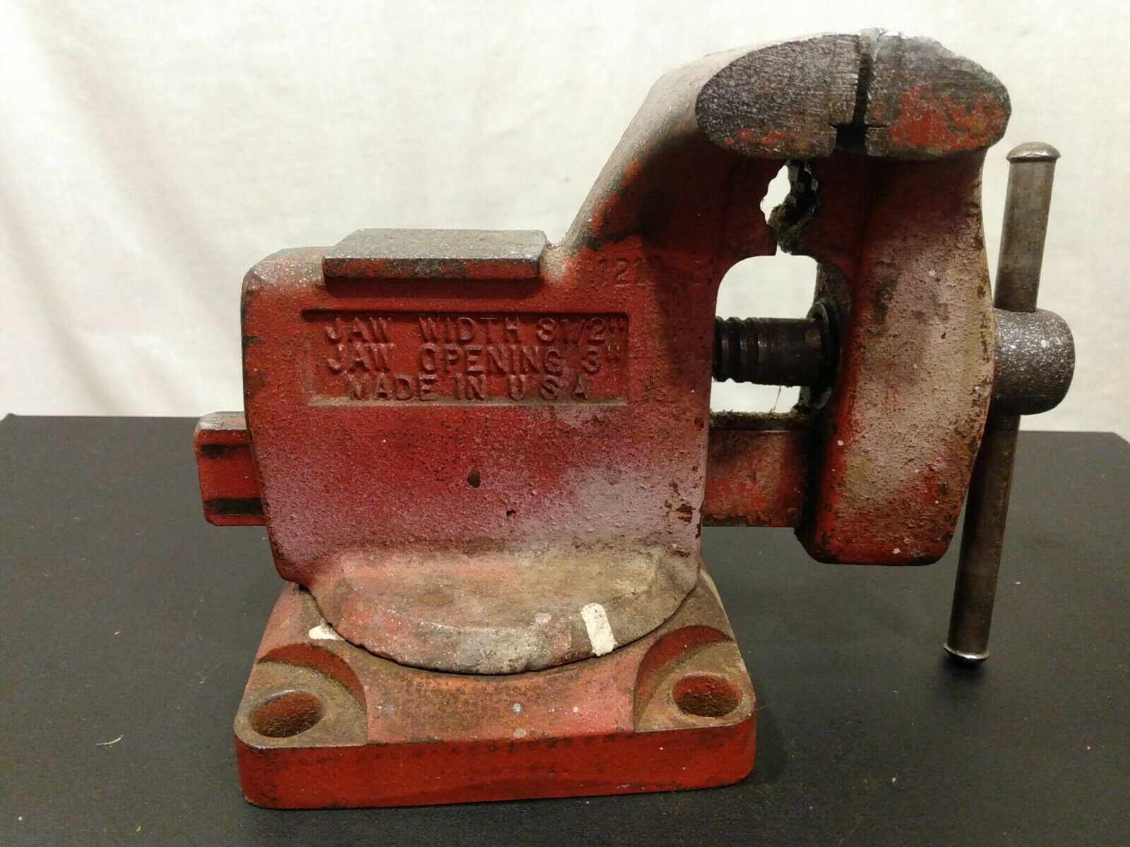 vintage Wilton bench mount swivel base vise model 121068 3 1/2'' jaws