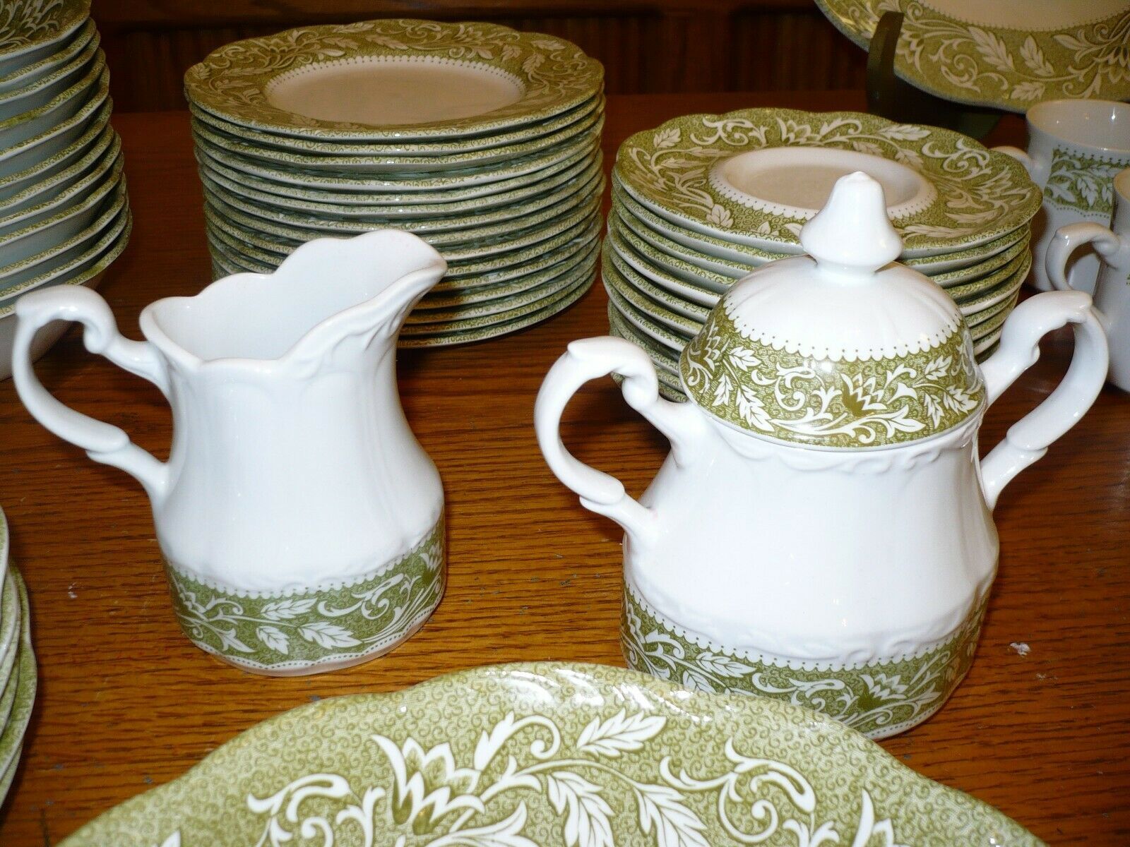 J & G Meakin Colonial English Ironstone Sterling Renaissance 62 Piece