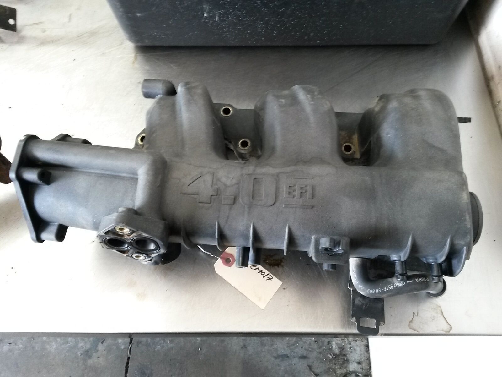 52M017 Upper Intake Manifold 1995 Ford Explorer 4.0 95TF9E648AA