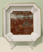 Andrea By Sadek 8-3/16" Square Plate Marble Look Center Gold Trim Japan 7146 - $14.84