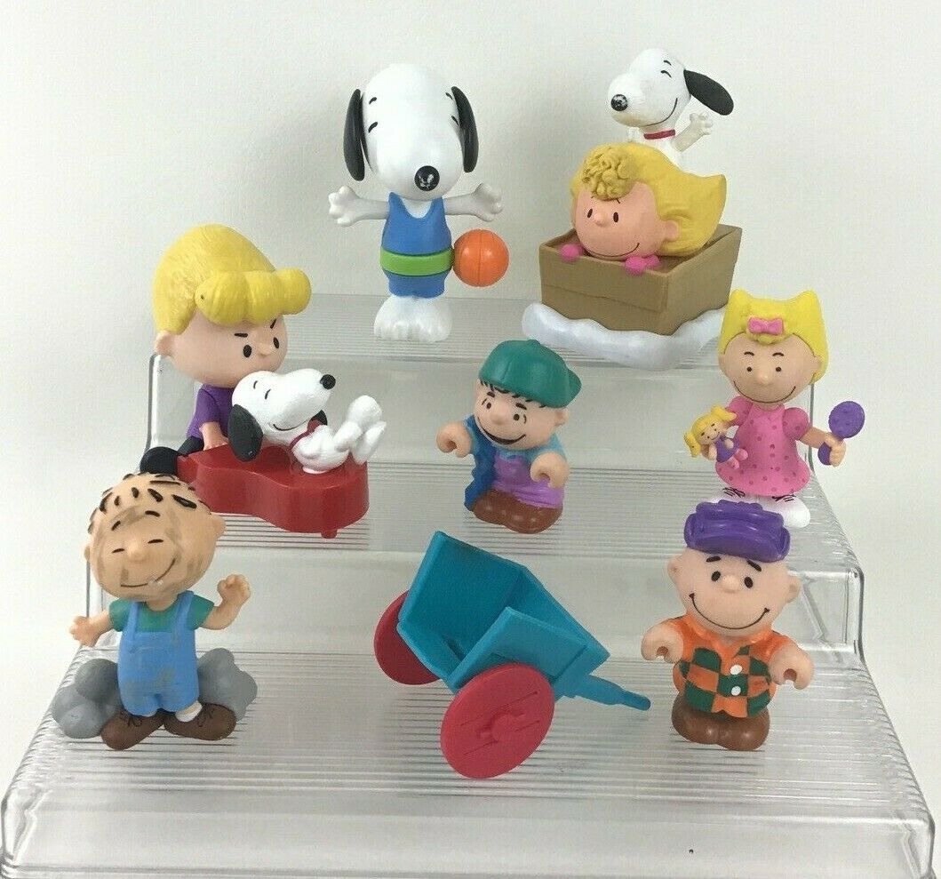 charlie brown toy set