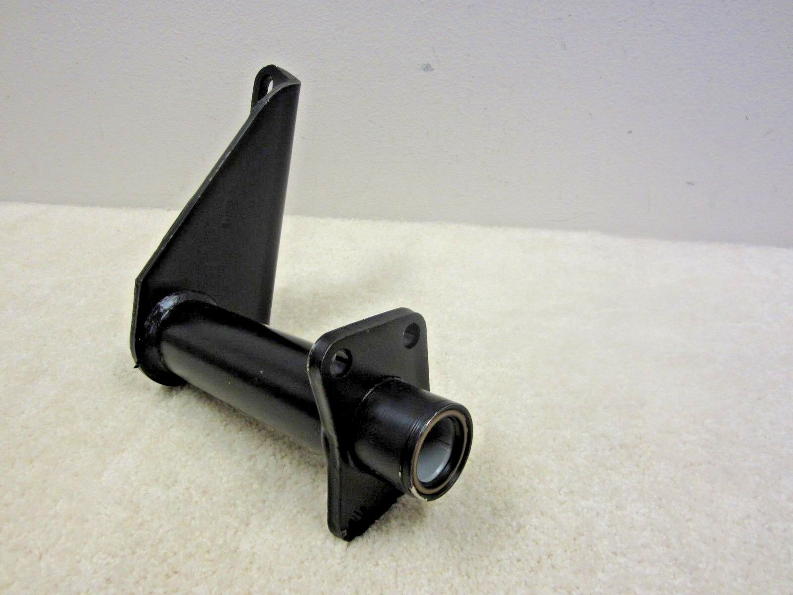 COMMERCIAL TRUCK BENDIX 974314 AIR BRAKE CHAMBER BRACKET / TUBE 747N