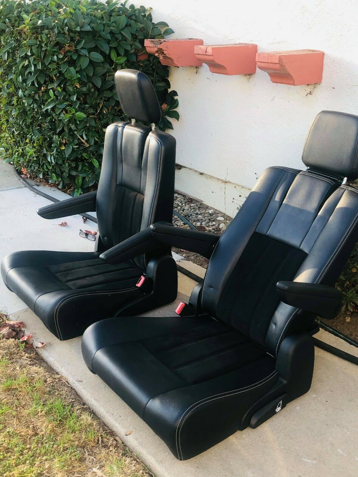 BLACK LEATHER BUCKET SEATS VANAGON HUMMER JEEP HOTROD DODGE CARAVAN ...