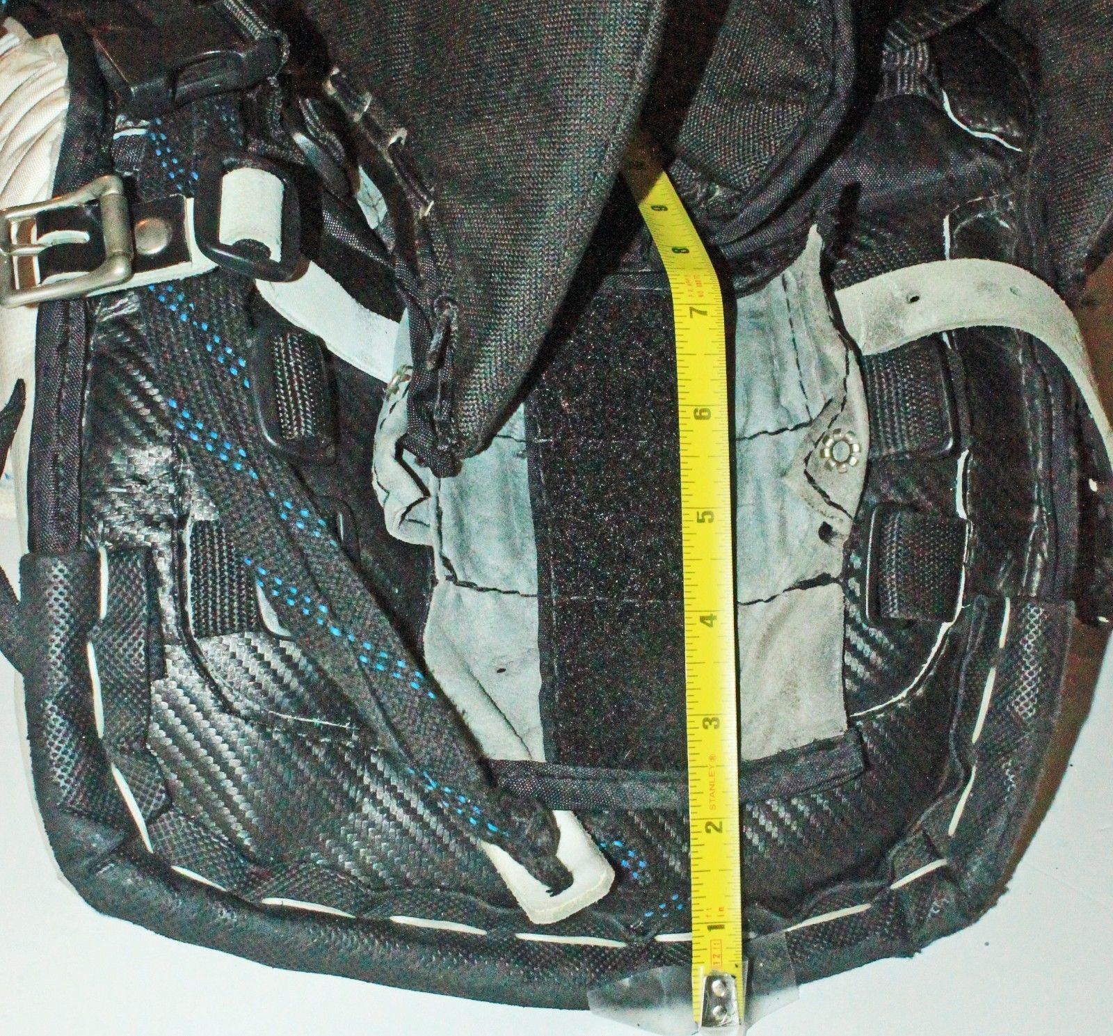 EAGLE FUSION INTERMEDIATE HOCKEY GOALIE LEG PADS 31"32" MIGHT FIT