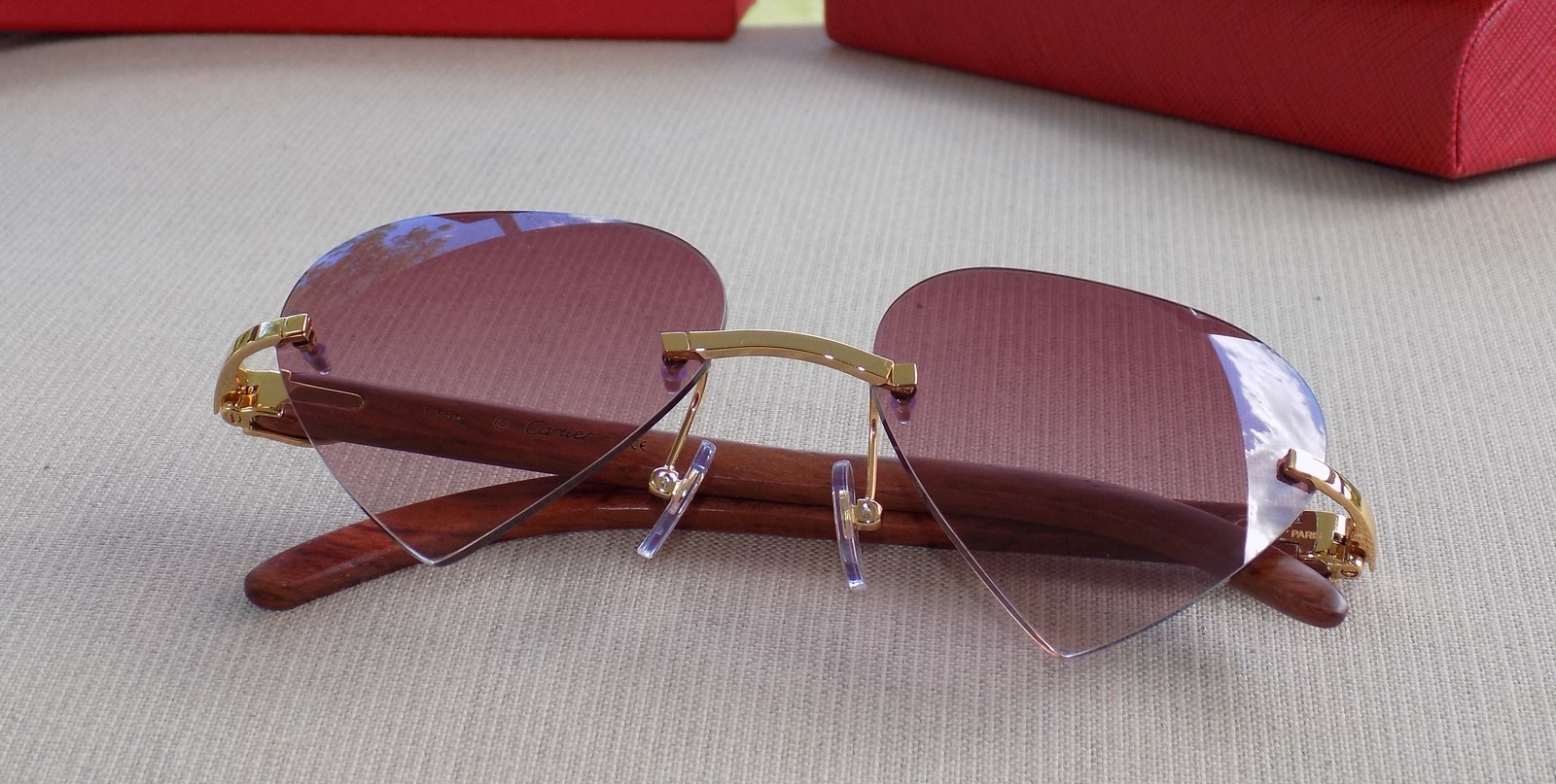 Cartier Custom Heart Valentine Series 2012 Rosewood Buffalo C Décor