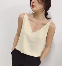 Ladies Sleeveless Chiffon Top V-Neck Chiffon Tank Top Summer Casual Chiffon Top image 6