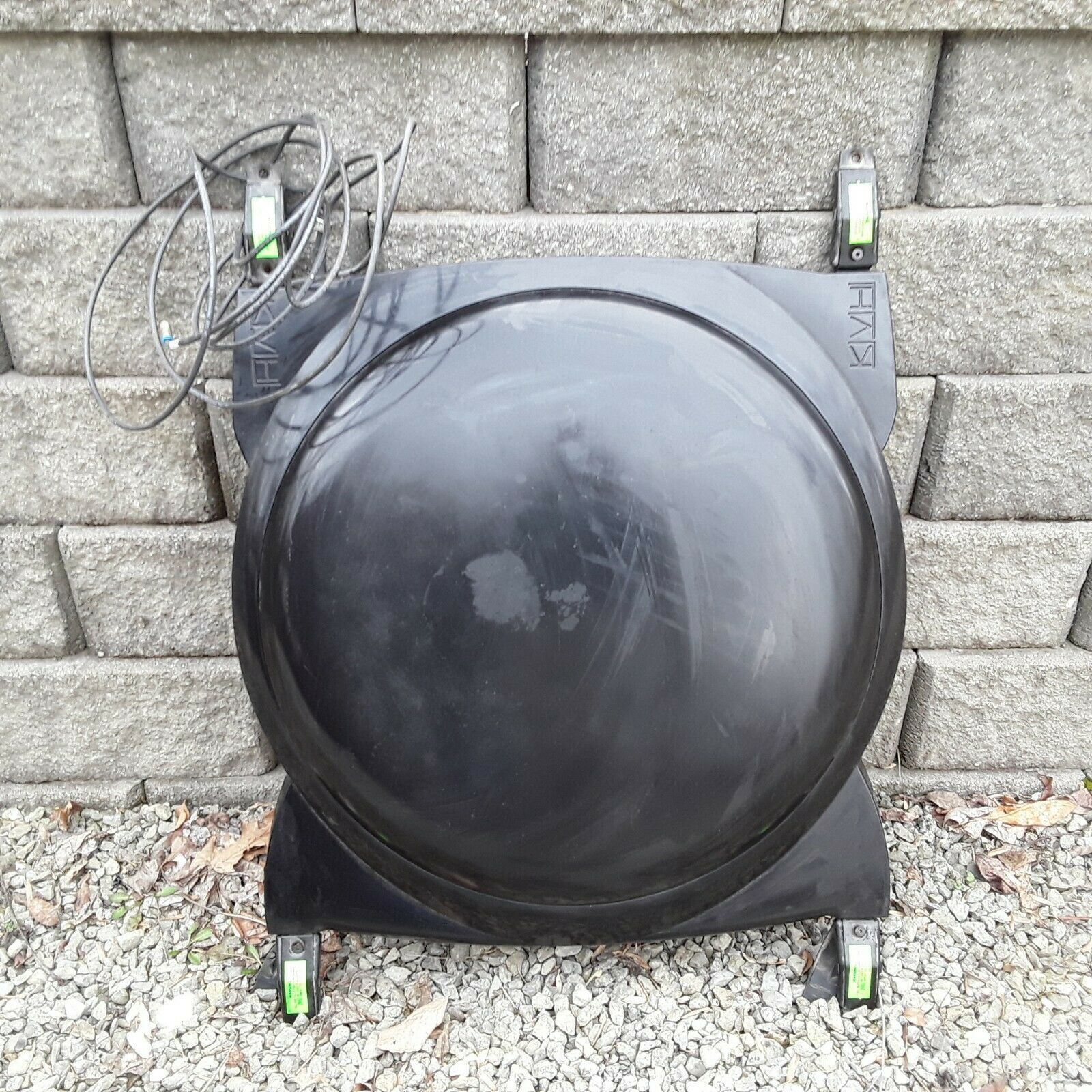 KVH TracVision A7 (01027702BK)Mobile DirecTV Satellite TV Dish