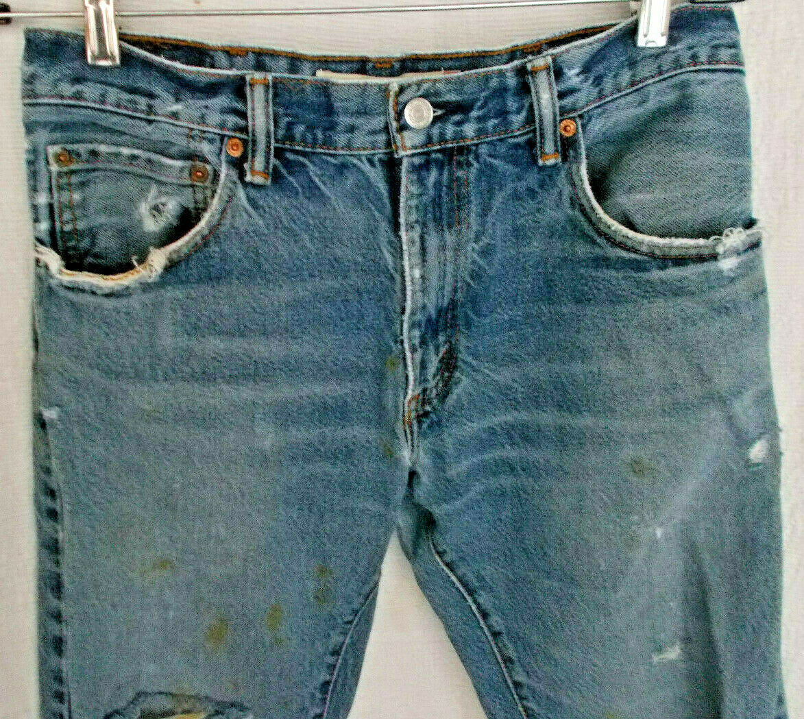 levi jeans with holes in them