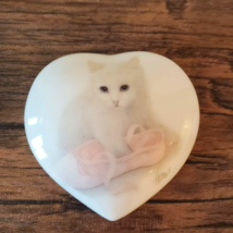 Cat Heart Shaped Trinket Box, Otagiri, Bob Harrison design, Vintage Japan image 1