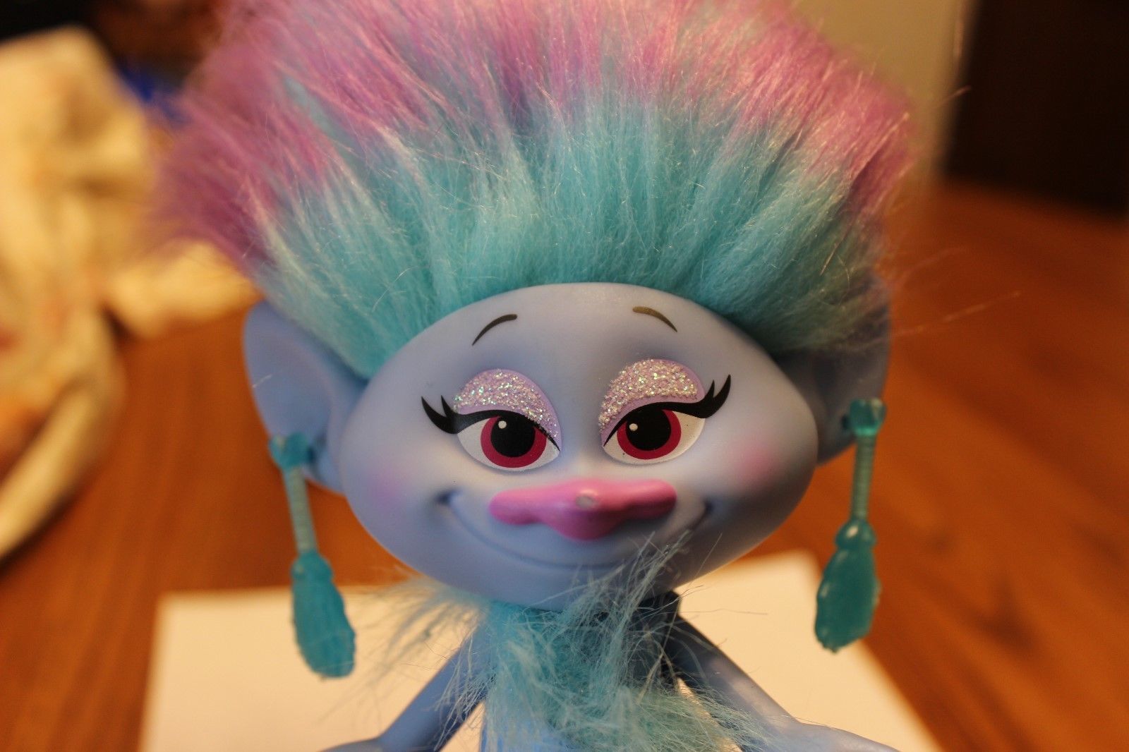 2015 HASBRO DWA COLORFUL CUTE TROLL GIRL DOLL C-C15G bLUe pUrpLE W ...