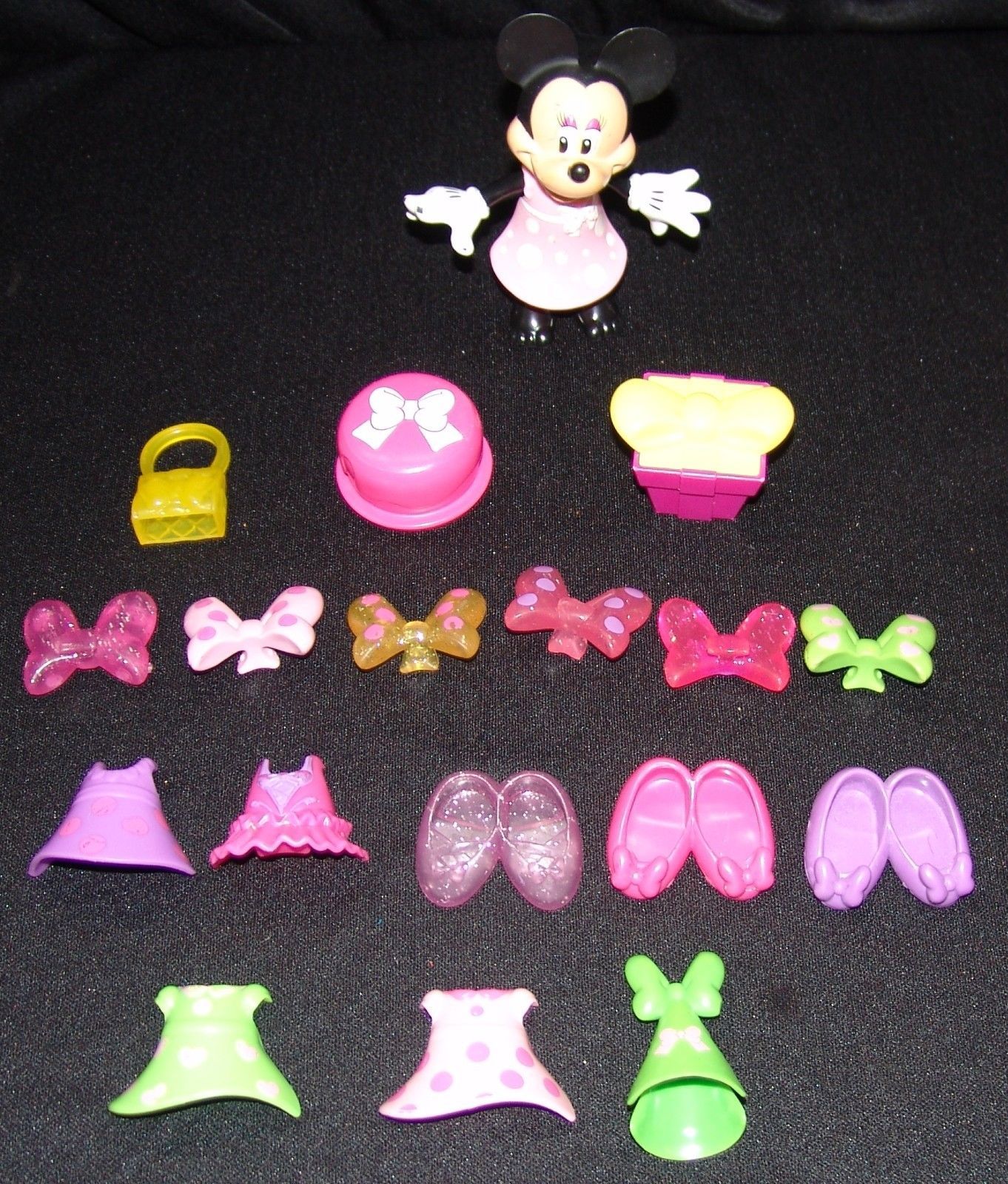 minnie mouse plastic dress up doll