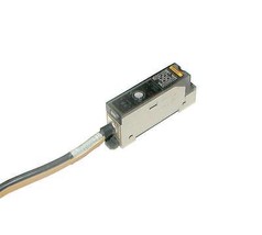 Omron E3C-JB4P Photoelectric Sensor 12-24 Vdc - $47.99