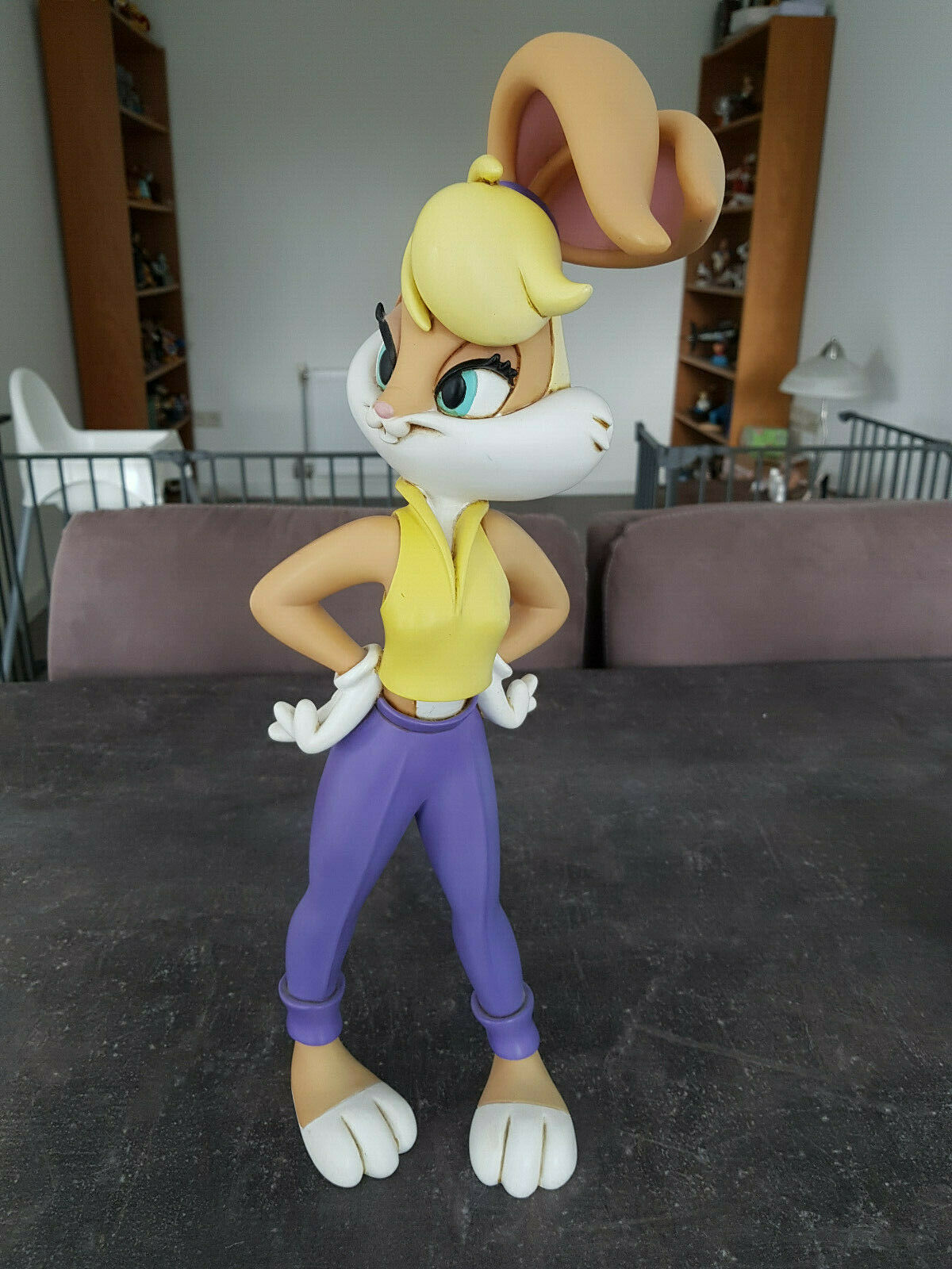 Extremely Rare Looney Tunes Big Lola Bunny Standing Bugs 