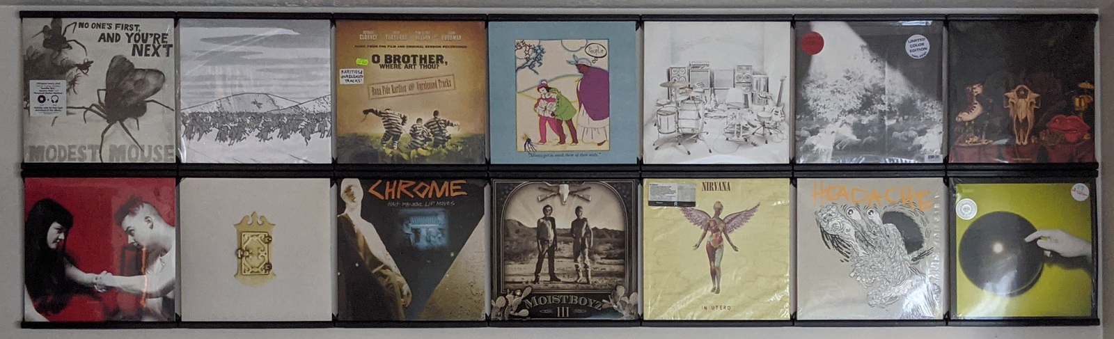 12 LP Vinyl Record Album Wall Art Display Frame - Rotates & Interlocks - Black