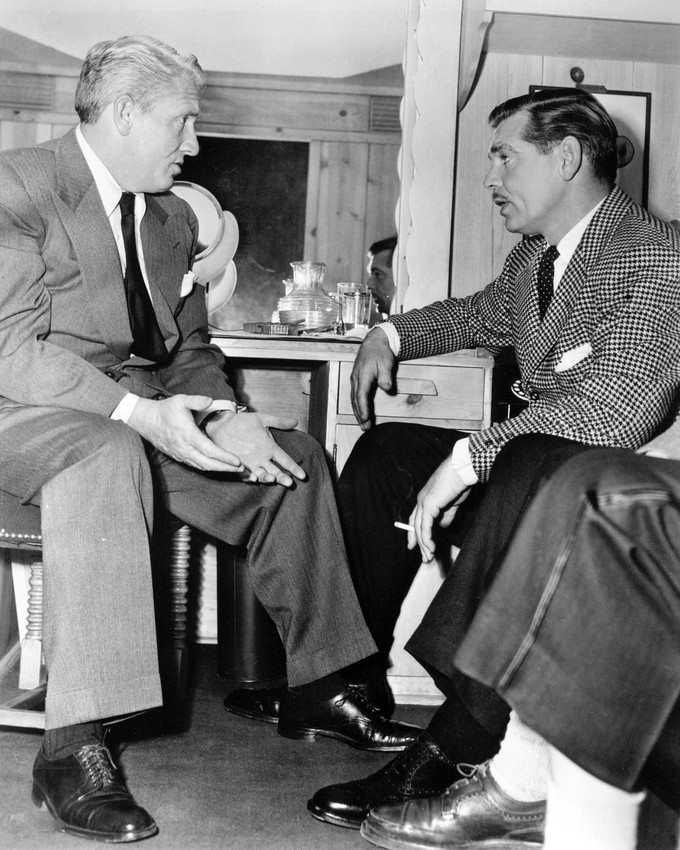 Spencer Tracy rare talking with Clark Gable in dressing room 8x10 Photo