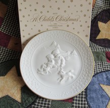 AVON Christmas 1985 Collector Plate, A Child's Christmas, with Original Box - $5.50