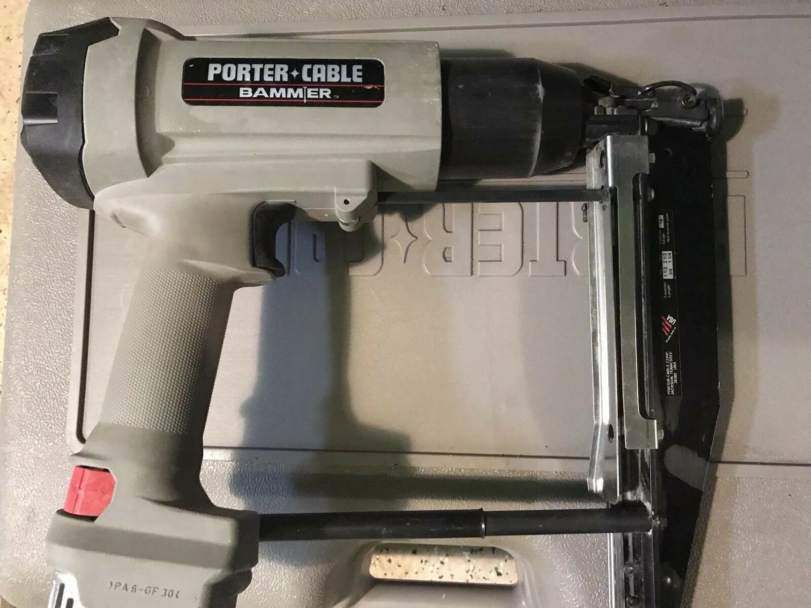 PORTER CABLE BAMMER CFN250 GAS POWERED FINISH 16 GA NAILER /Kit Air