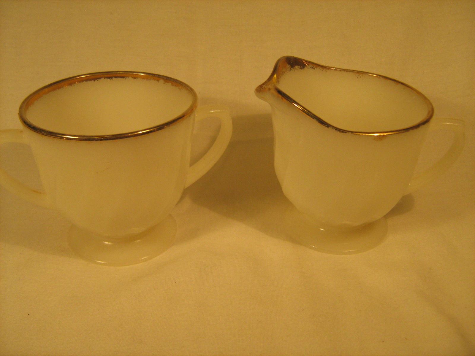 Primary image for FIREKING Sugar bowl & Creamer White w/gold rim [Y90]