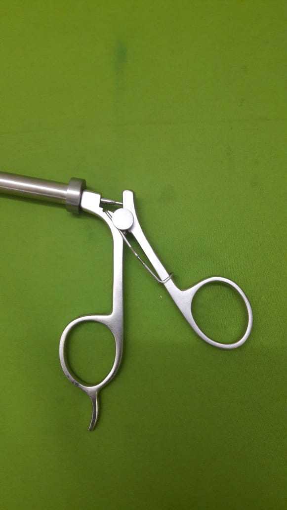 Laparoscopic Devices Tenaculum Forceps for Morcellator Instruments 5mm