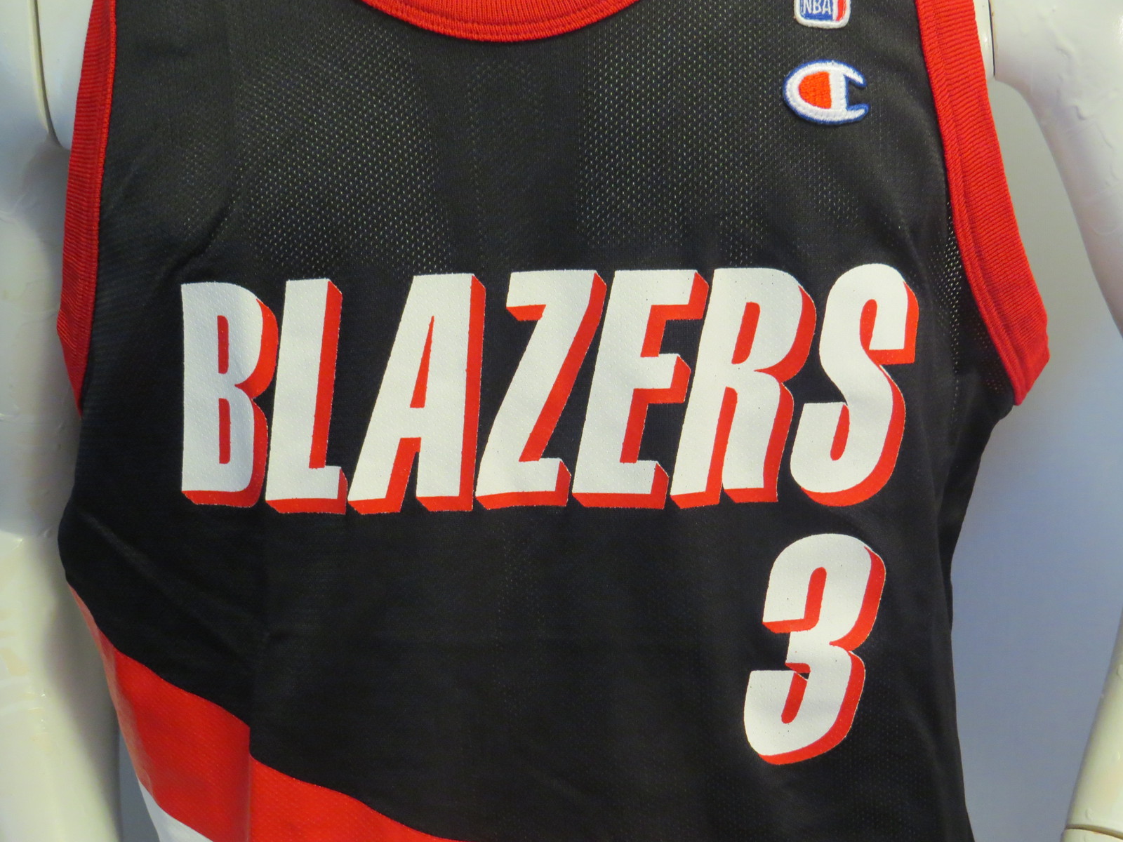 Portland Trail Blazers Jersey by Champion (VTG) Damon Stoudamire 3