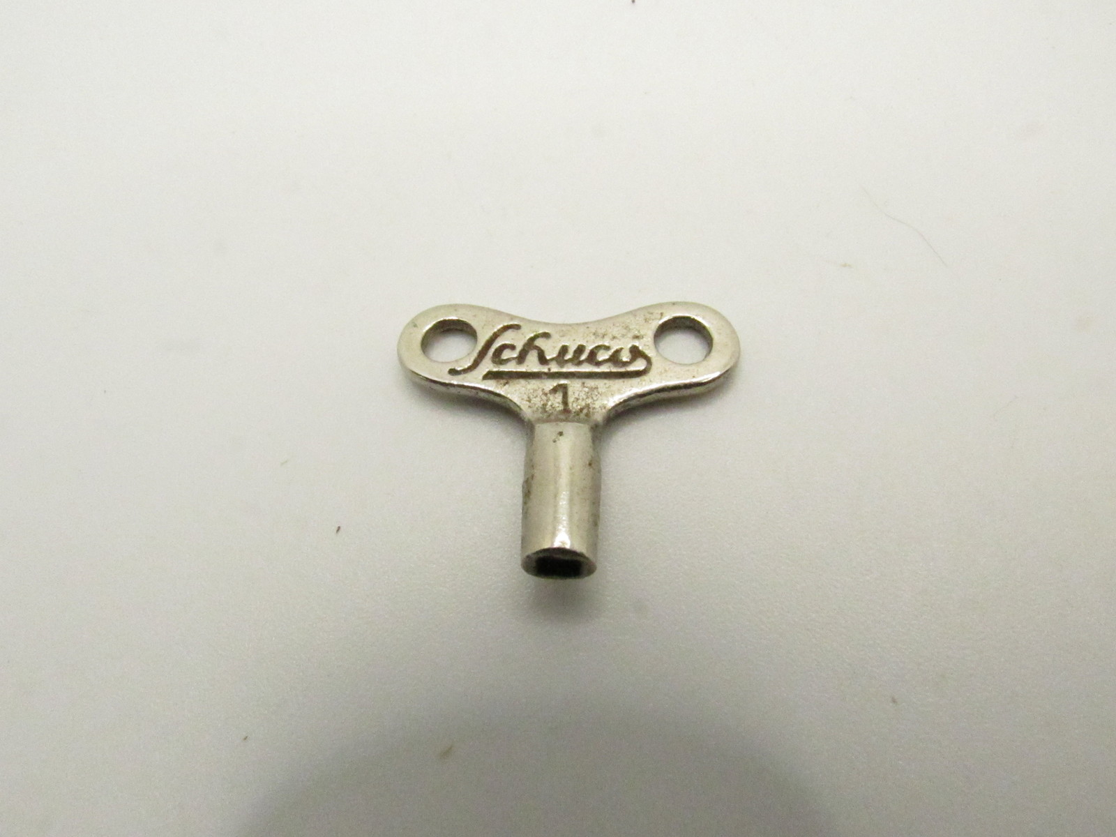 SCHUCO 1 WIND UP KEY FOR SCHUCO TOYS Windup Toys