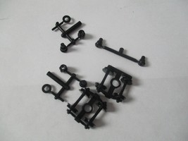 Micro-Trains Stock # 00302030 (1031) Roller Bearing Trucks Without Coupler (N) image 1