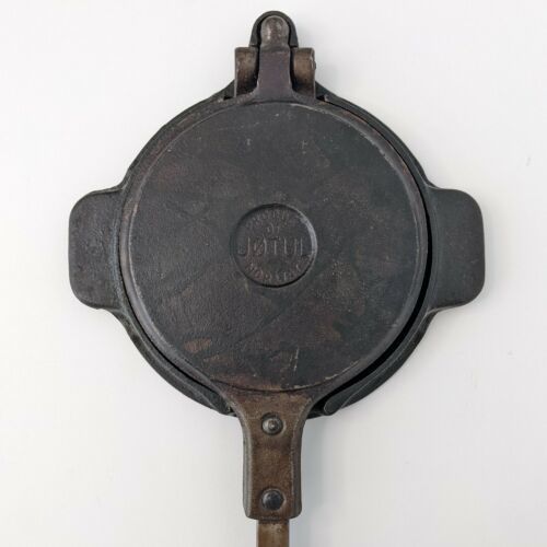 Vintage Jotul Cast Iron Krumkake Pizzelle Maker with Ring Base Norway