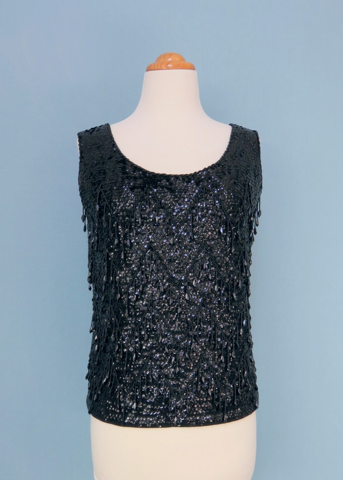 girls black sequin top