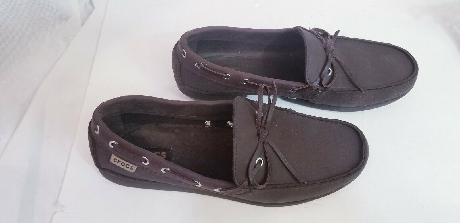 crocs leather islander