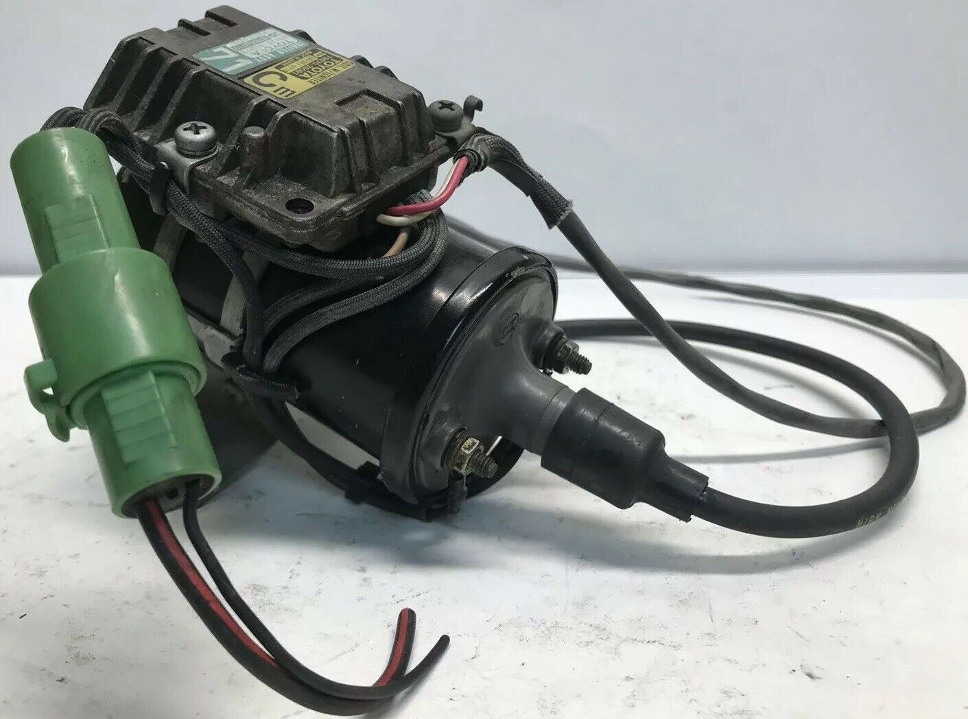 1981 1982 1983 Toyota Celica Igniter Ignition Coil 1907035081