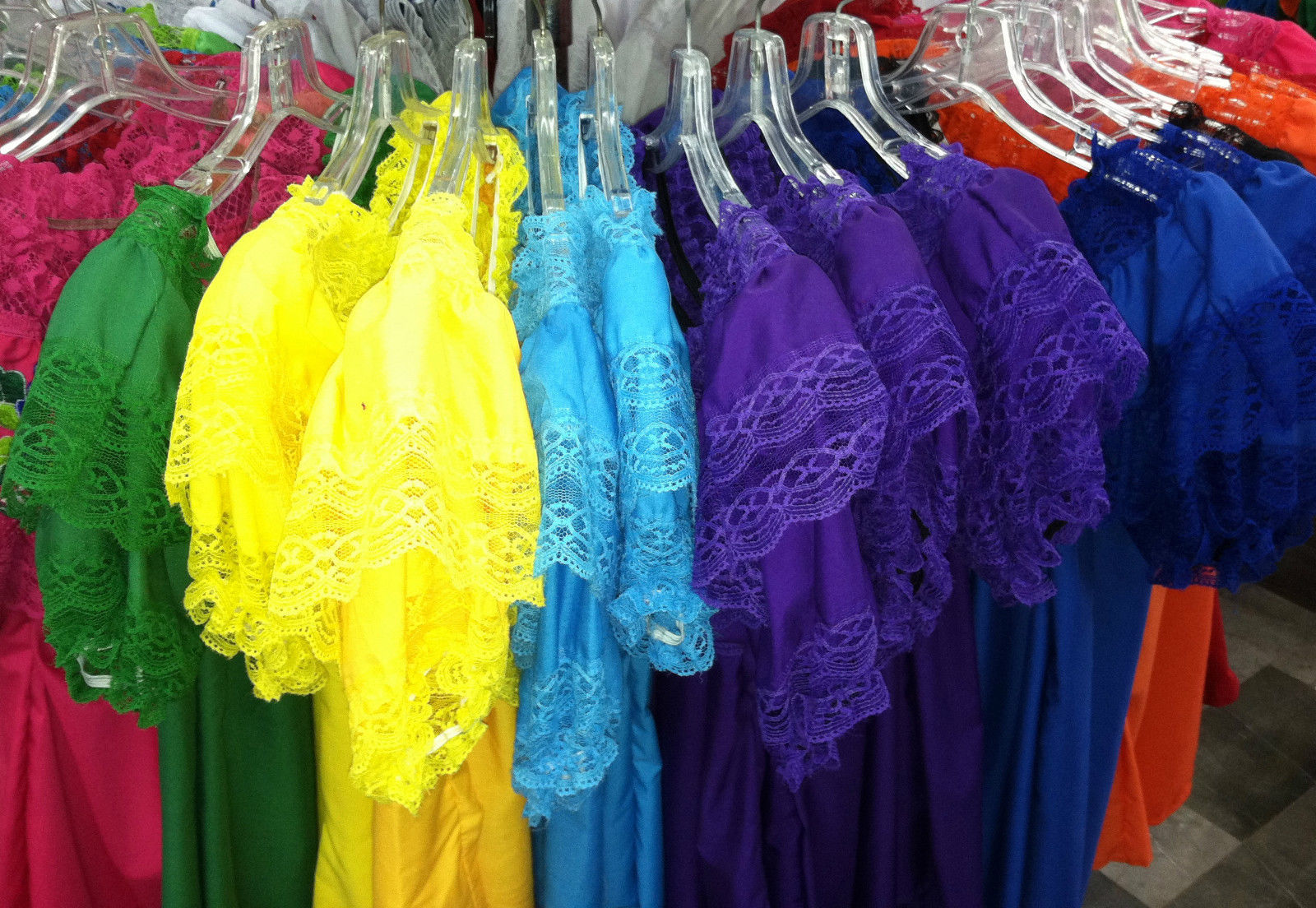 Women/'s Color Off-Shoulder Ruffle Top Lace Ribbon Mexico Folklorico Fiesta Dance