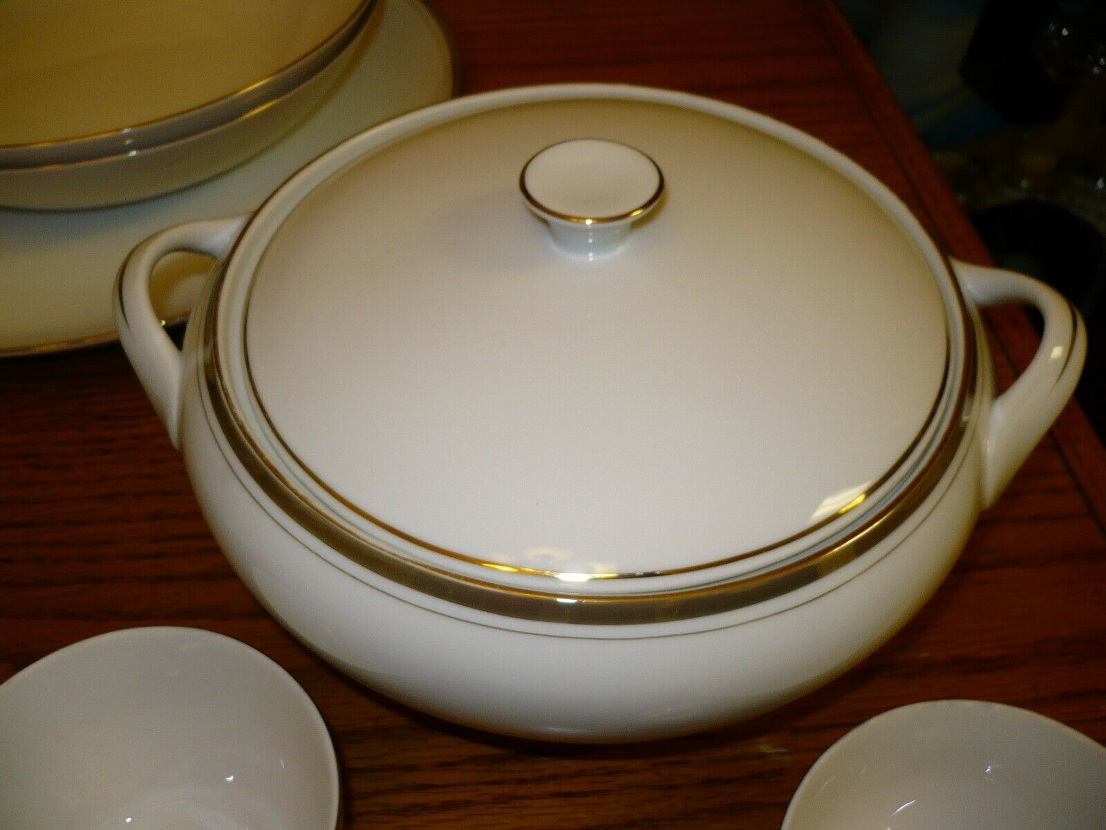 Royalton China Co Translucent Porcelain Singapore 91 Piece Set White W