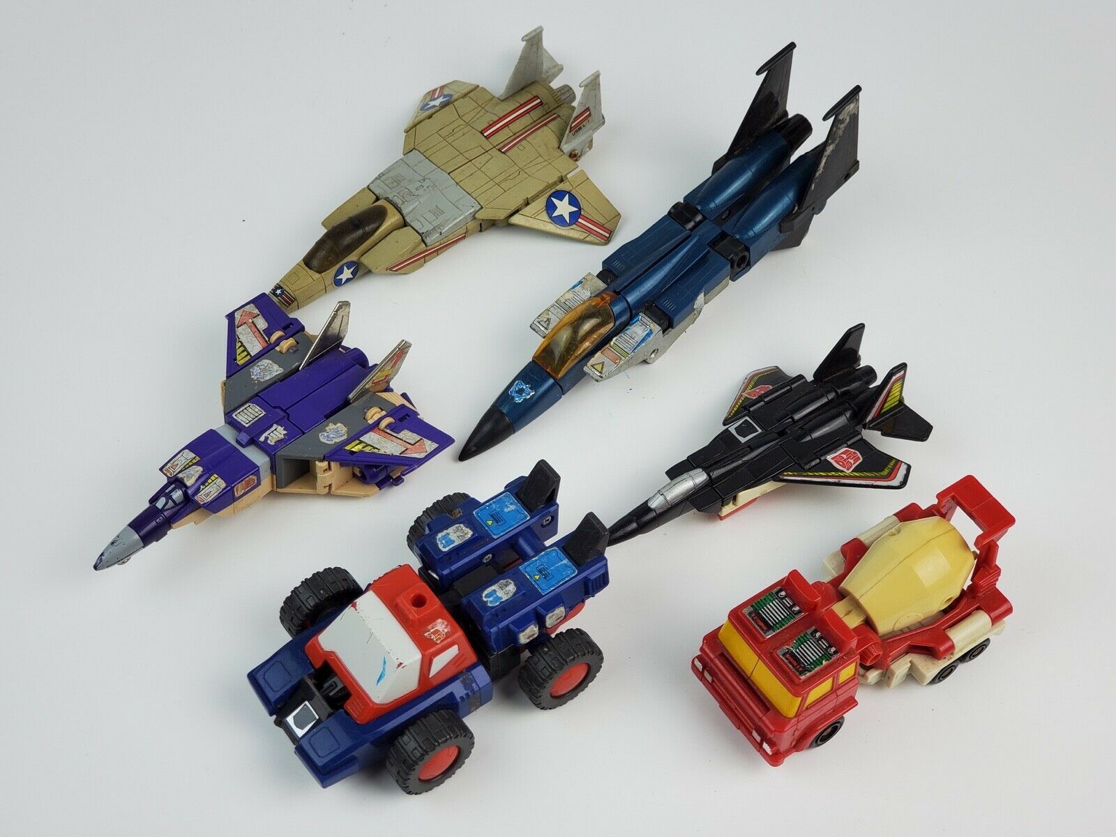 decepticon plane toy
