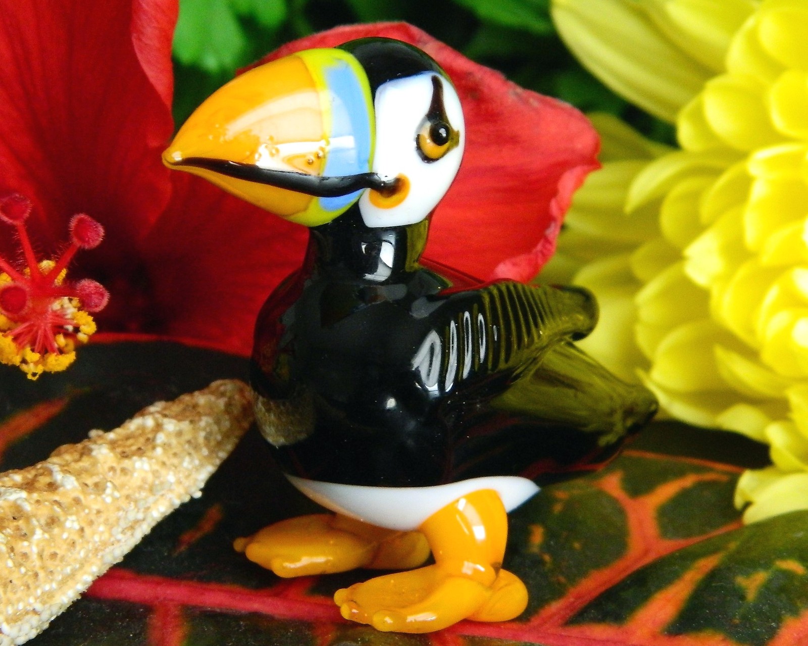 puffin bird figurines