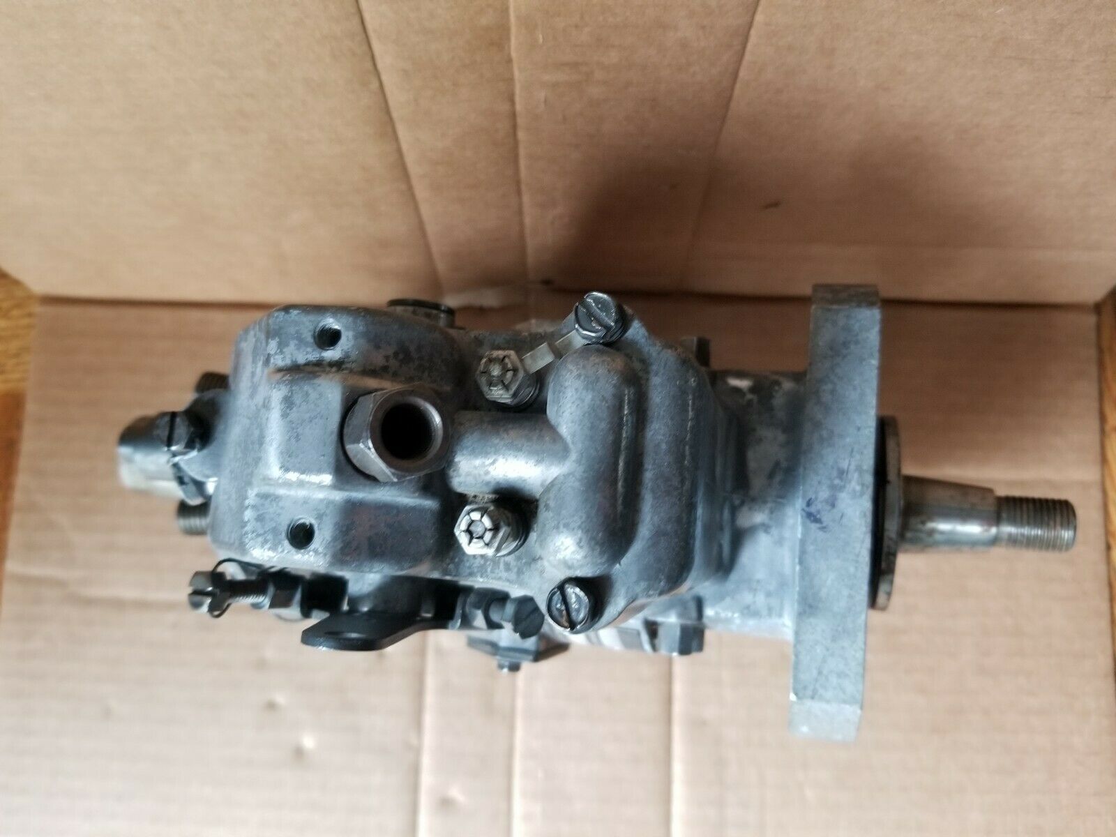 Stanadyne Db2-4393 6 Cyl Fuel Injection Pump Onan 147-0465-12 Longterm 