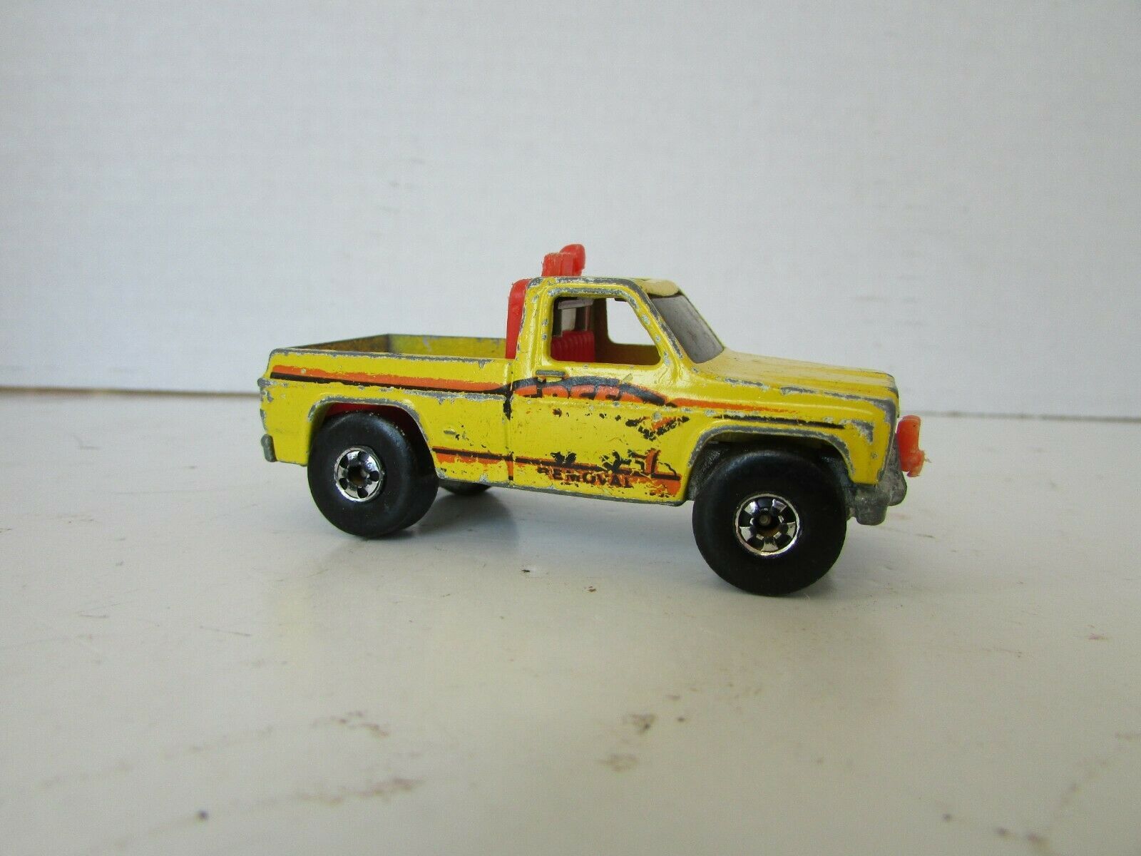 MATTEL HOT WHEELS DIECAST FLATBED TRUCK YELLOW SPEEDY REMOVAL HONG KONG ...