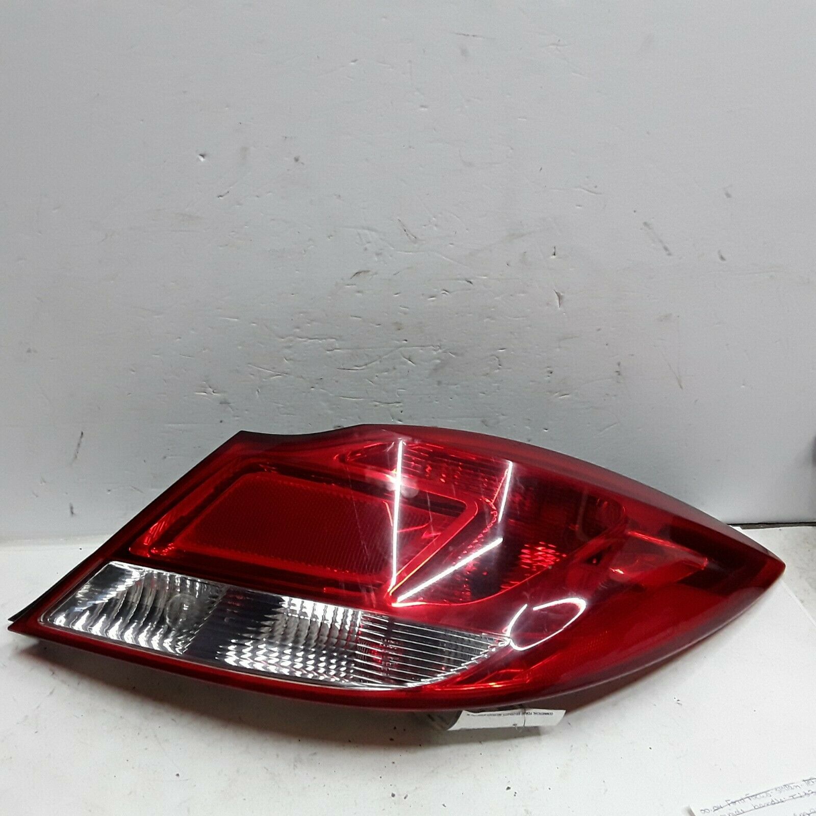 11 12 13 Buick Regal right rear passenger side outer tail light