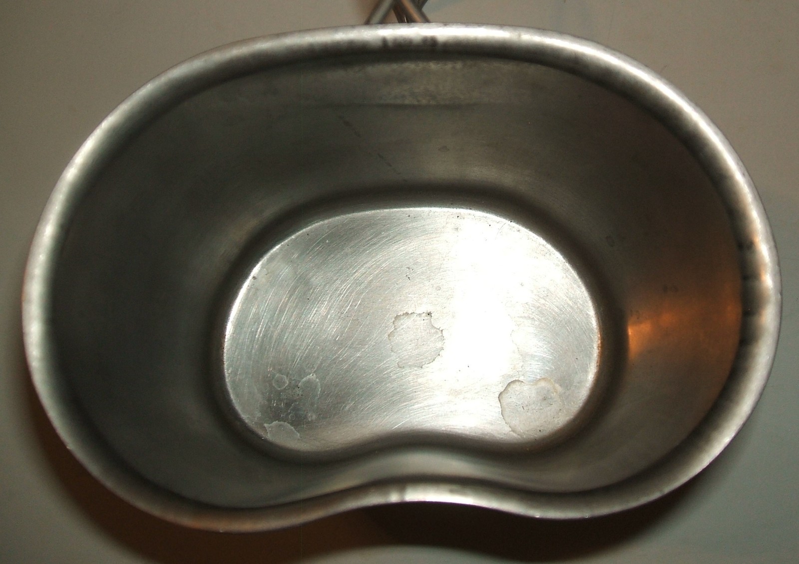 US Army stainless steel canteen cup "butterfly" handles, Wyott; no date