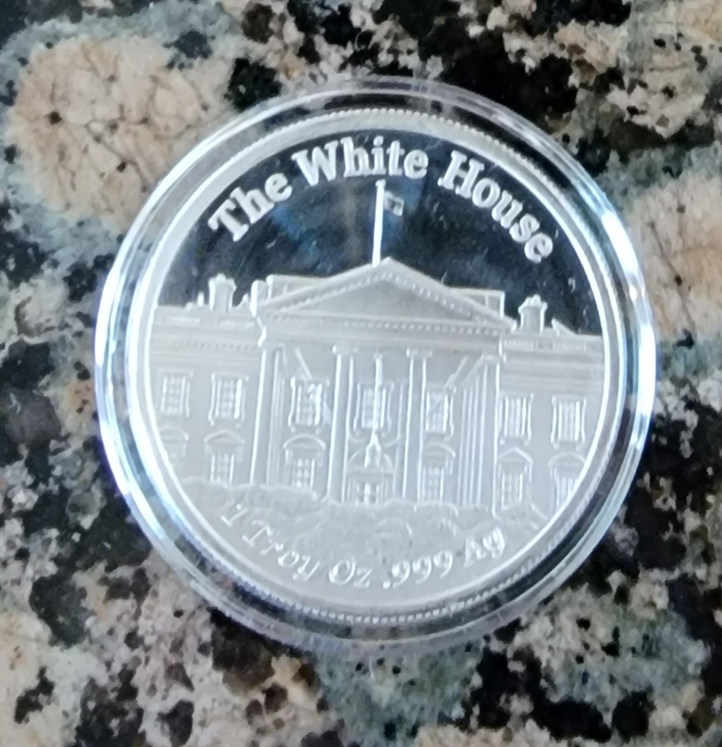 Donald J. Trump White House 1oz Silver Round .999 Fine BU Coin