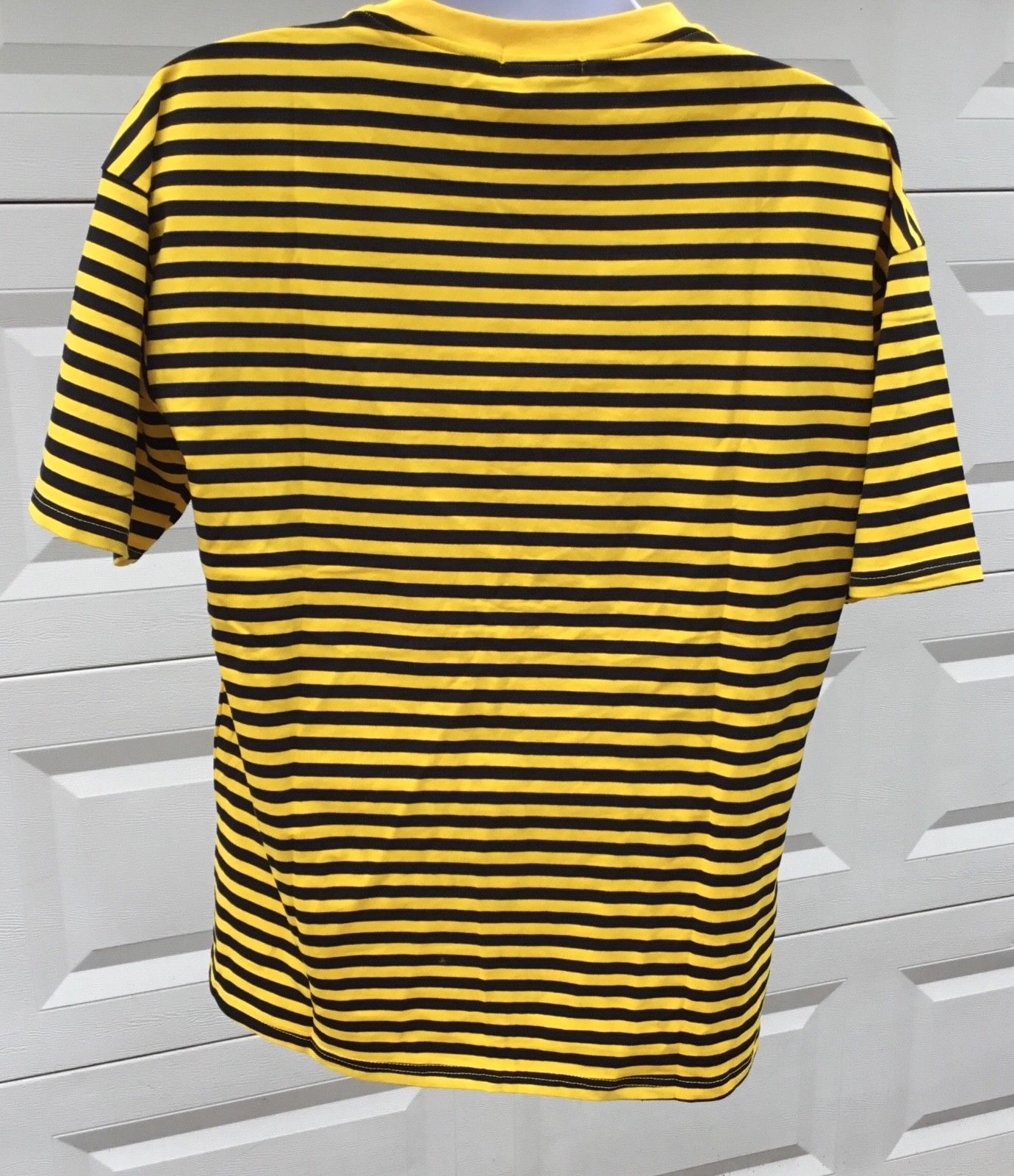 Guess USA Black and Yellow striped T shirt men’s XL NWT - T-Shirts