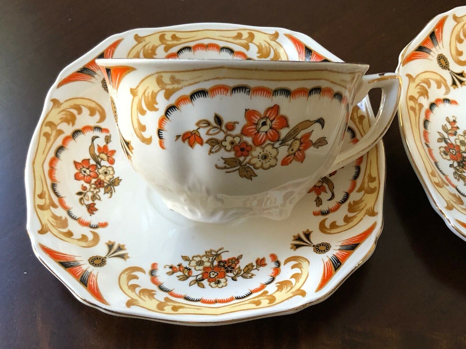 VTG Alfred Meakin England set of 2 Tea Cups & Saucers Marigold Flower ...