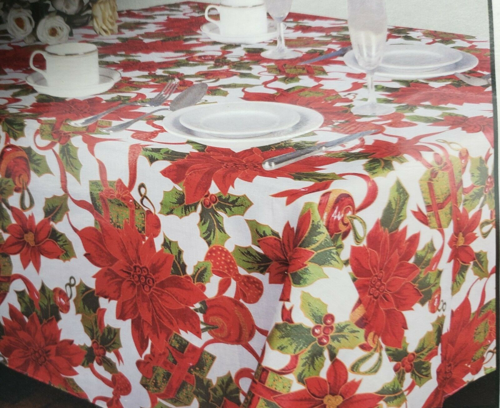 Primary image for PRINTED FABRIC TABLECLOTH SIZE 70"Round (4-6 ppl)CHRISTMAS POINSETTIA & BELLS,BH
